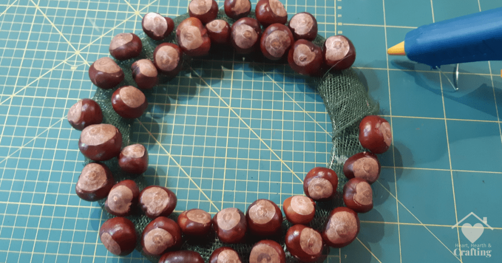 How to Make a Conker Wreath