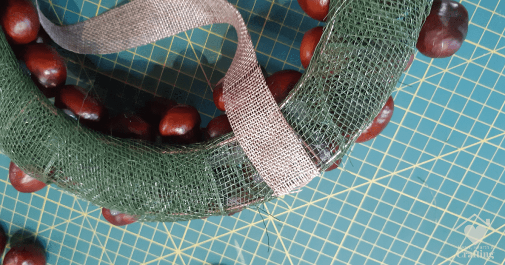 How to Make a Conker Wreath