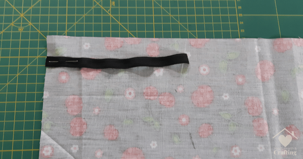 How to Sew a DIY Hair Scrunchie - Step 1