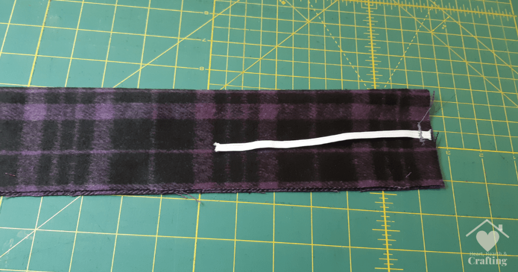 How to Sew a DIY Hair Scrunchie Step 4