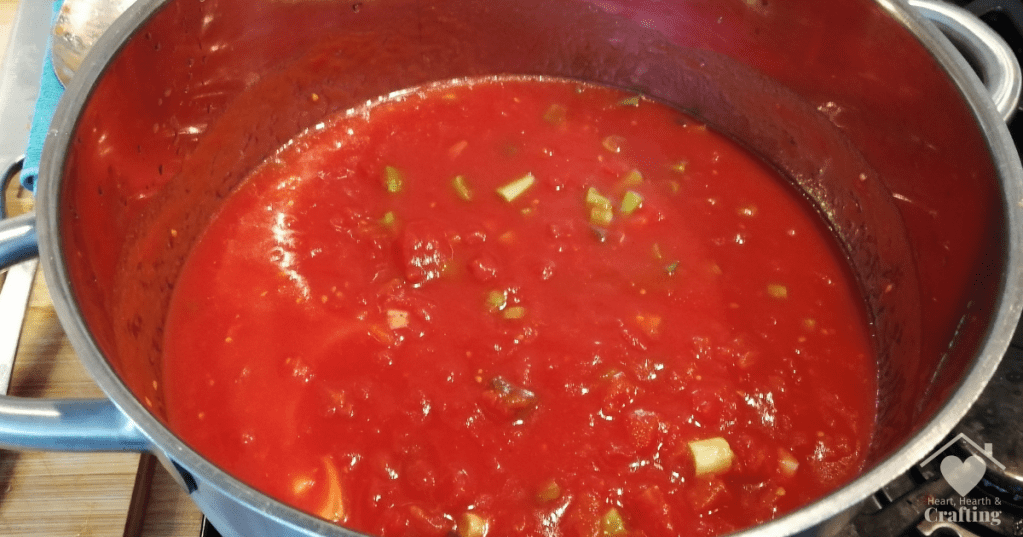 Tomato and Leek Soup - Boiling