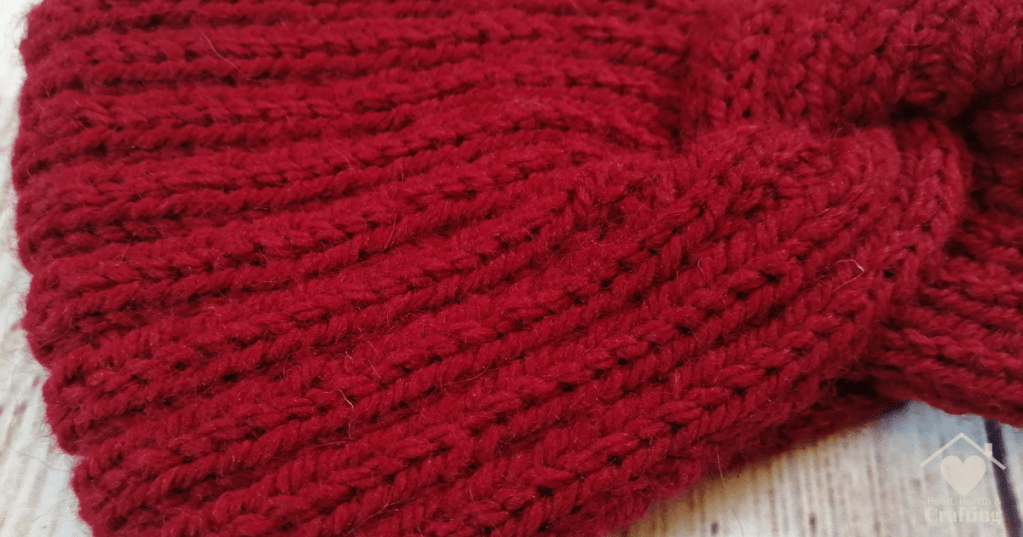Easy Ribby Cowl with Free Knitting Pattern