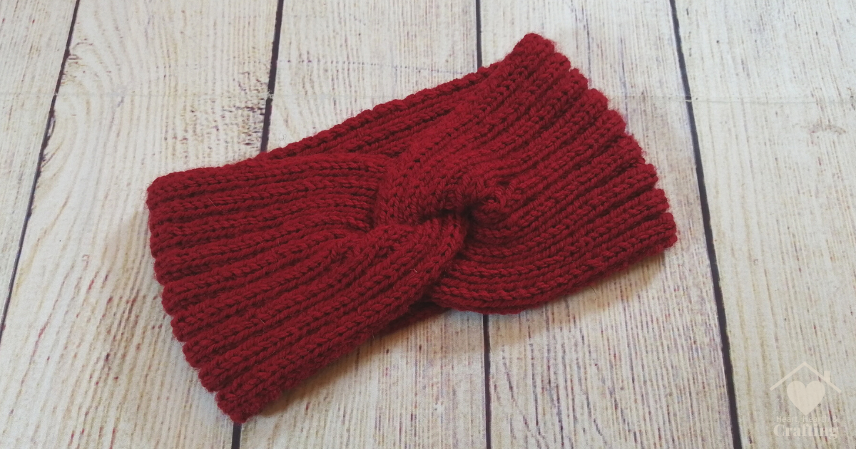 Easy Ribby Cowl with Free Knitting Pattern