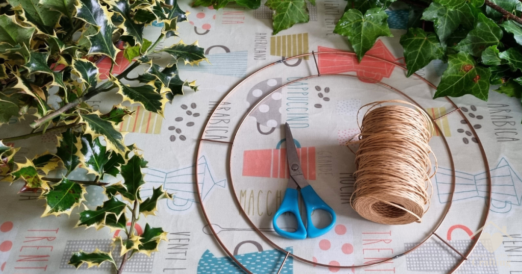 How to Make a Holly and Ivy Wreath
