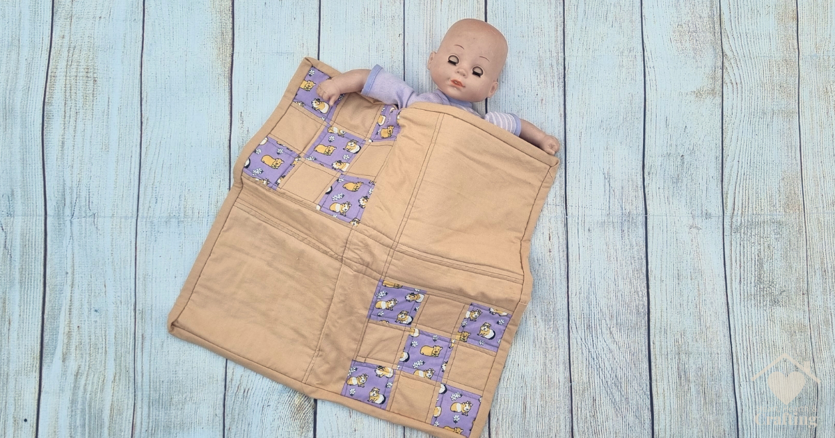 How to Sew a Baby Doll Patchwork Quilt [Free Sewing Pattern]