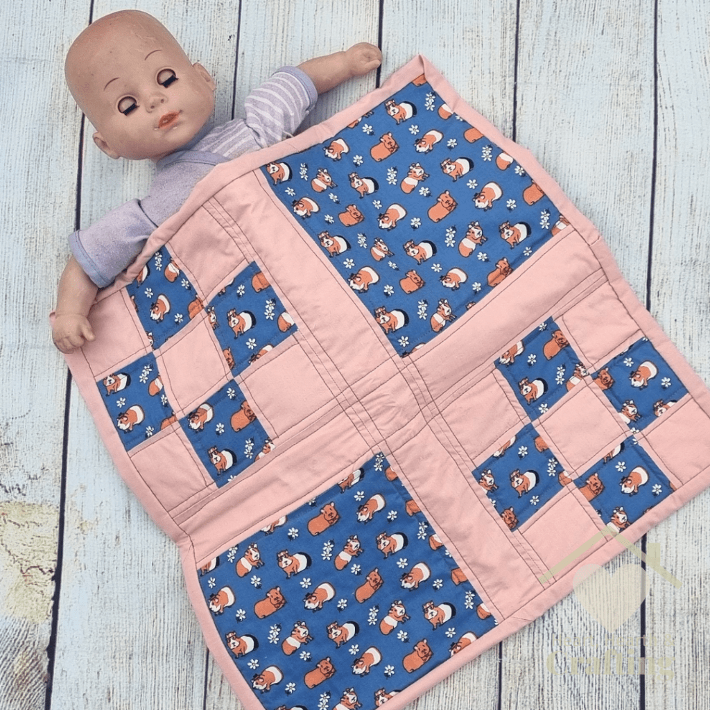 How to Sew a Baby Doll Patchwork Quilt [Free Sewing Pattern]
