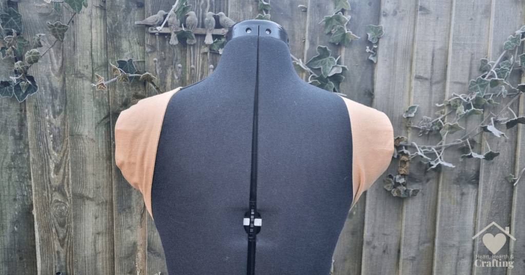 How to Sew a Baby Doll Carrier [Free Sewing Pattern]