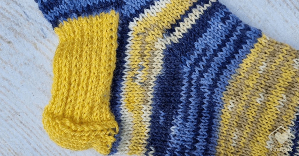 How to Knit Your Own Sunshine Socks [Free Knitting Pattern]