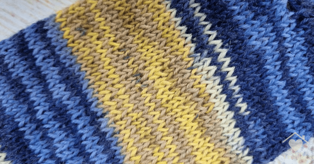How to Knit Your Own Sunshine Socks [Free Knitting Pattern]